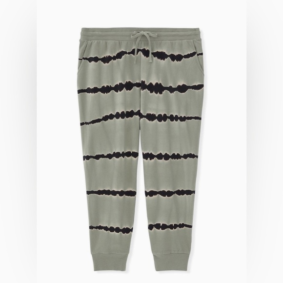 Torrid Classic Fit Active Crop Jogger - Terry Stripe Tie-Dye Sage Green XXXL - Picture 2 of 6